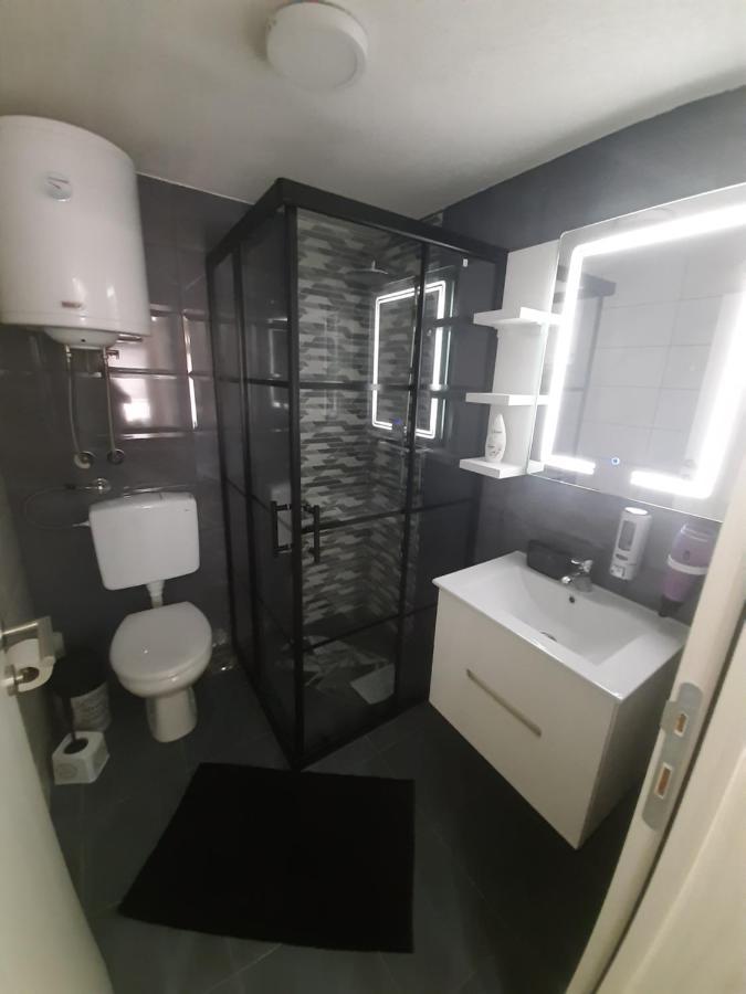 Adrijana 2 Apartmani Vrnjačka Banja Exterior foto